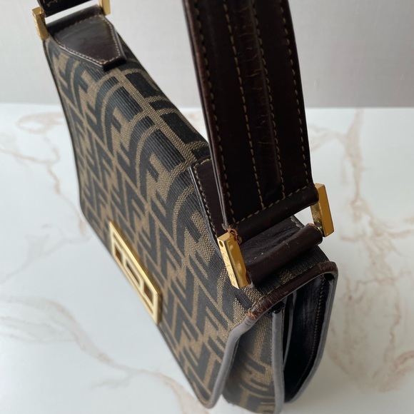 Fendi handbag - Picture 3 of 16